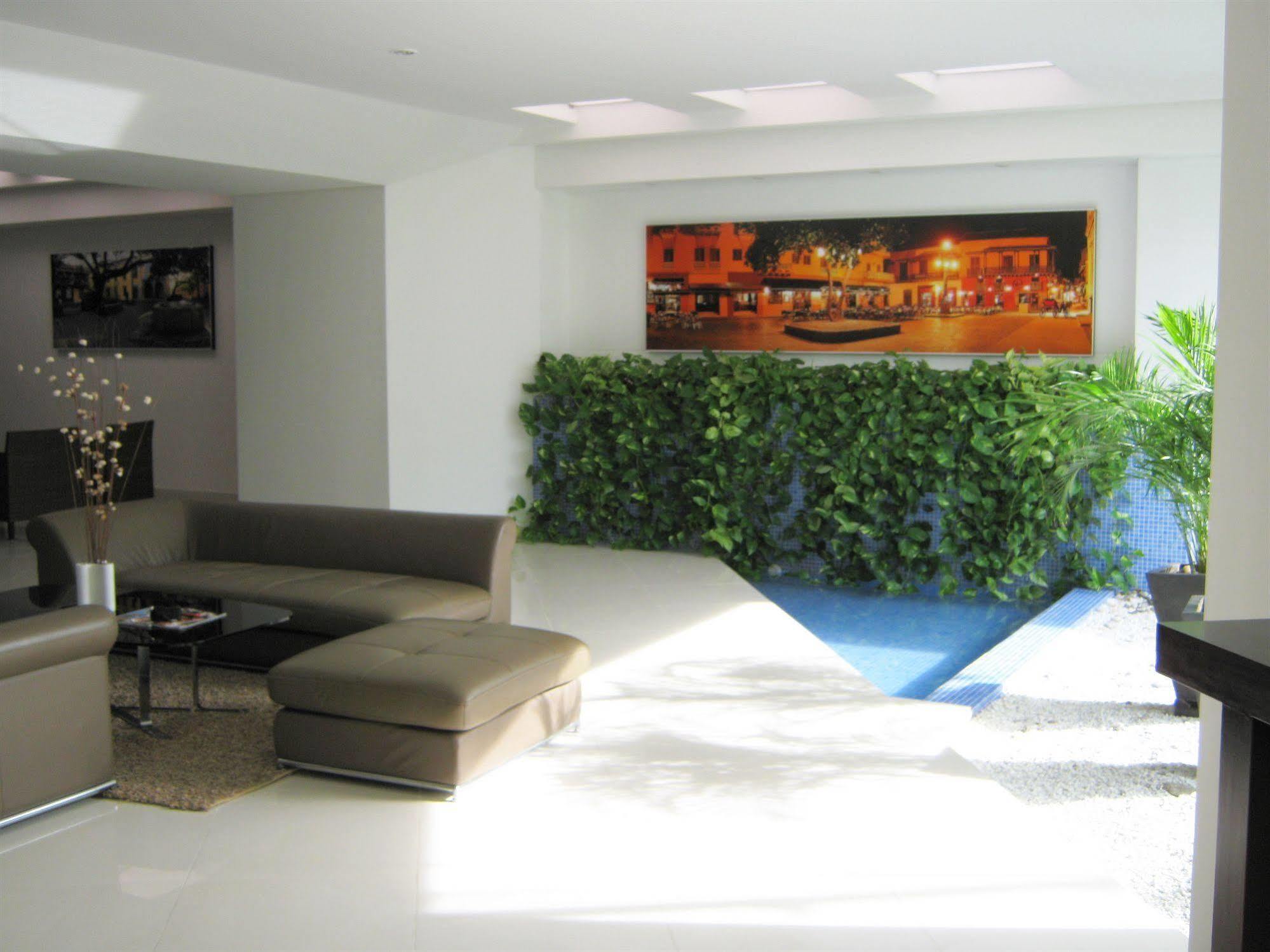 Hotel Luxor Infinito